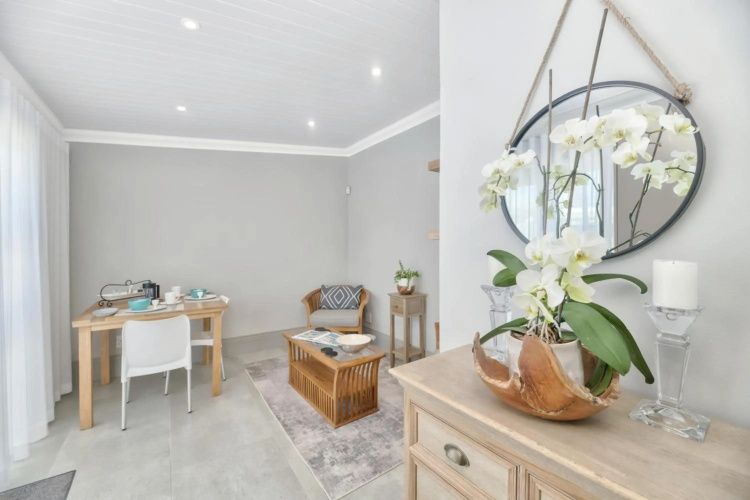 RipTide Apartment on 28 Main Road Struisbaai