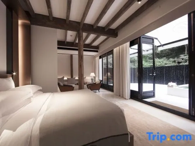 Executive room