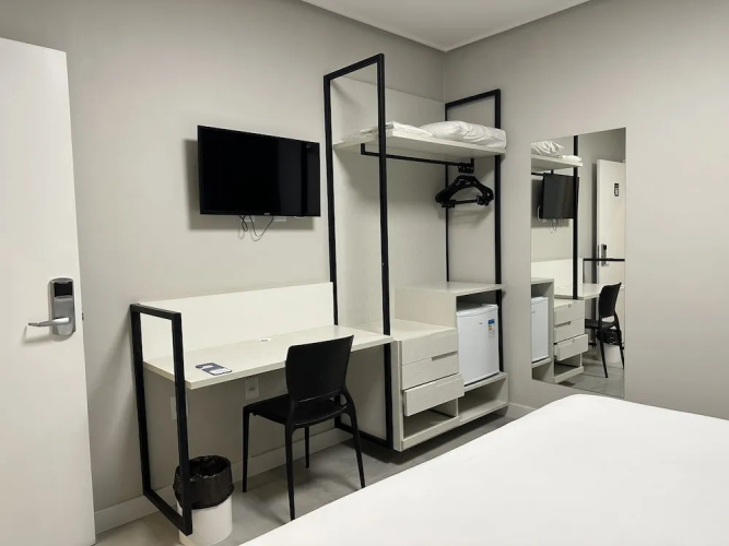 DM Hotel