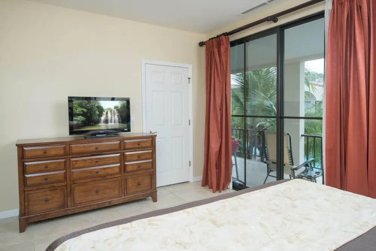 Pacifico L108 - Luxury Private Corner Unit