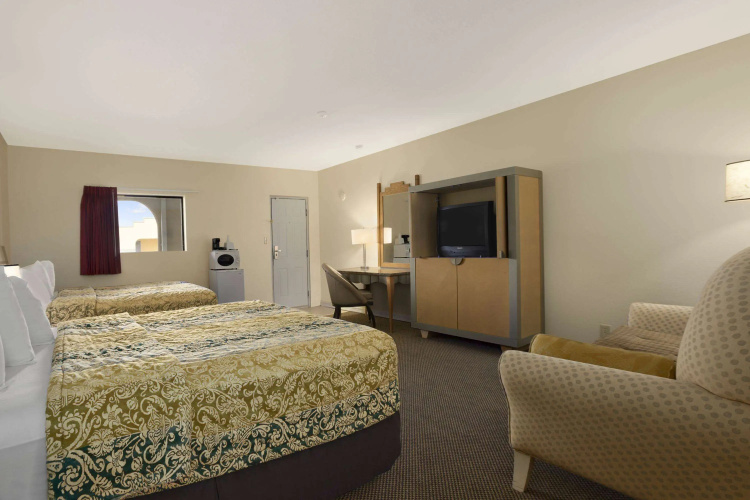Travelodge by Wyndham Clovis