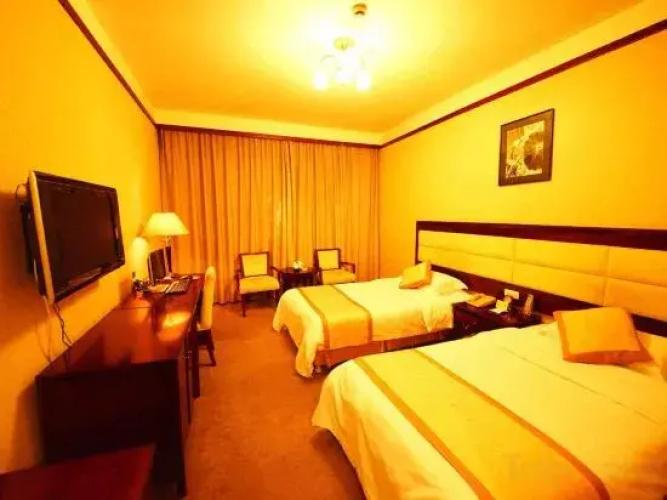 Hua Qiao Hotel