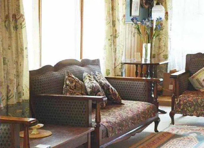 Red Brier Cottage AccommodationOver view