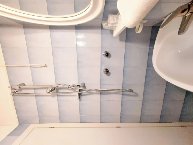 Economy Double room with balcony and with partial sea view
