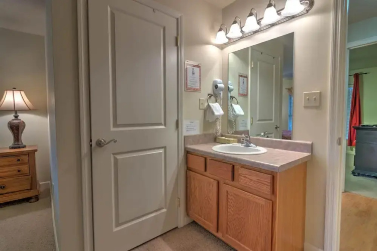 Cedar Lodge 703