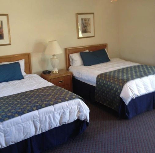 Travelier Motel