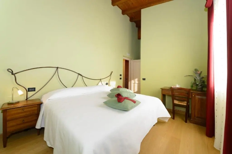 Standard Double room with view