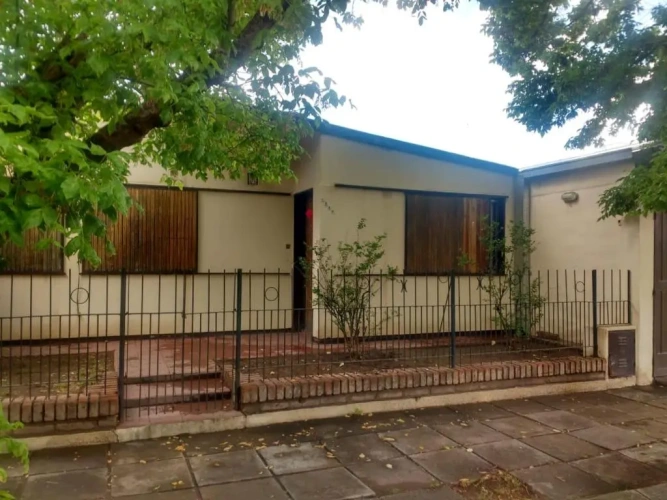 2 Bedrooms Cottage
