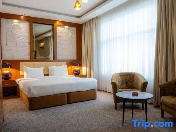 Royal Double Suite