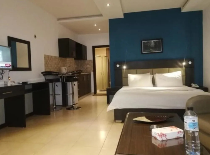 7 Days Hotel Suites