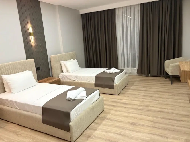 Standard Twin room with mountain view