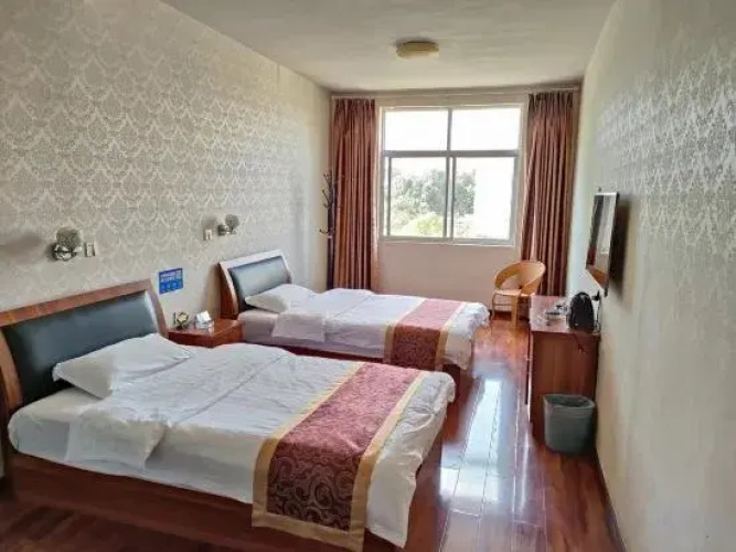 YuJu Hotel