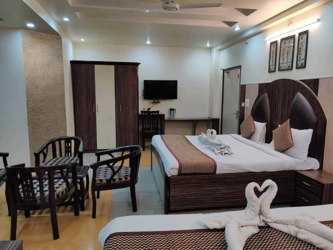 Hotel Holy Basil
