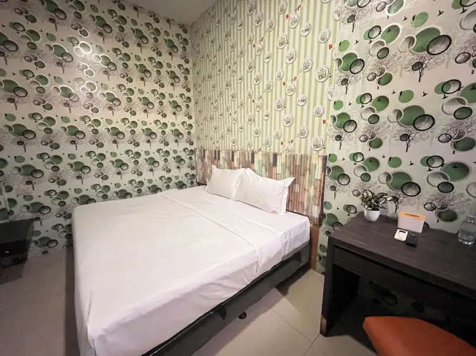 Louise Hotel