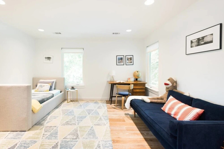 Artistic Home With Large Private Backyard