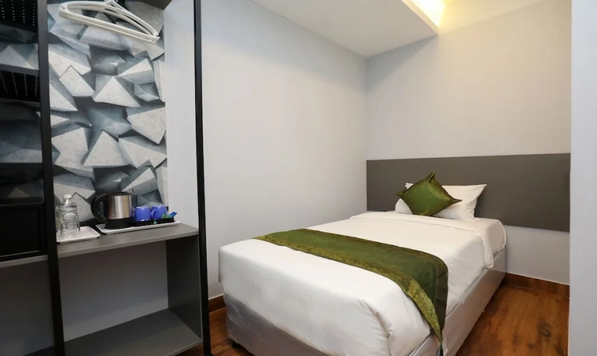 Standard Single room