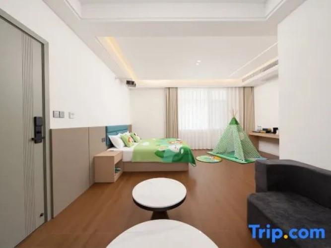 Standard Double room with garden view