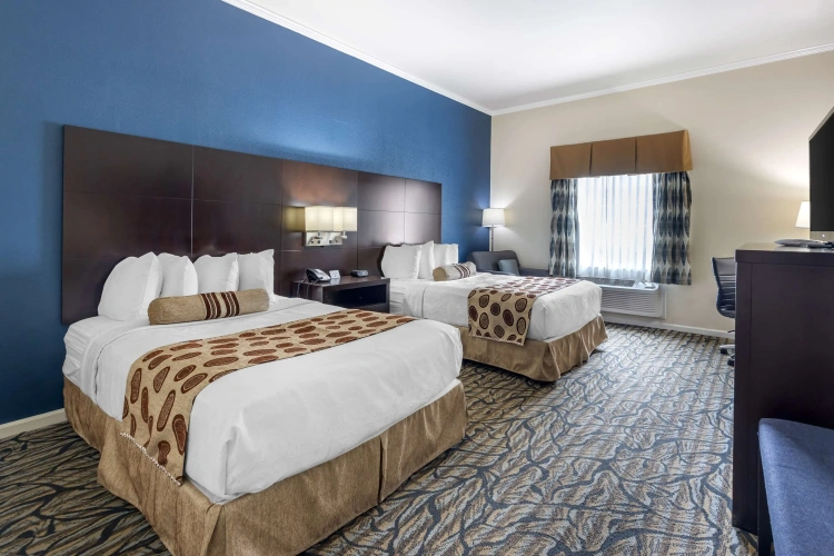 Standard Quadruple room