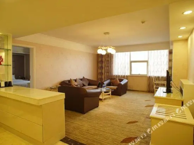 Deluxe Suite