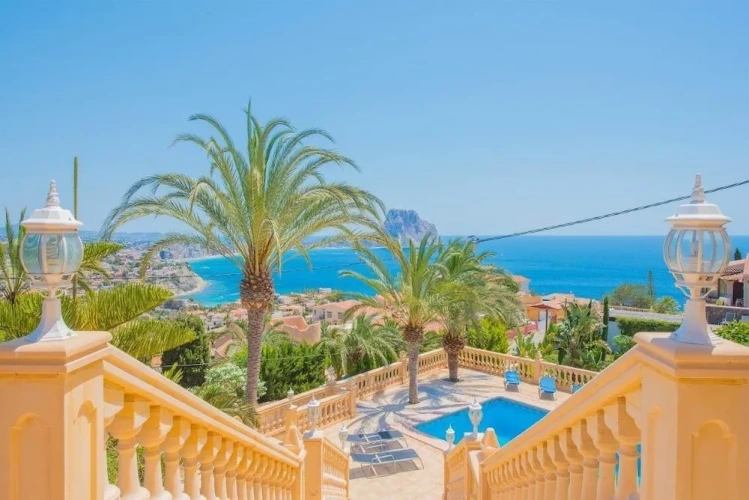 3 Bedrooms Villa