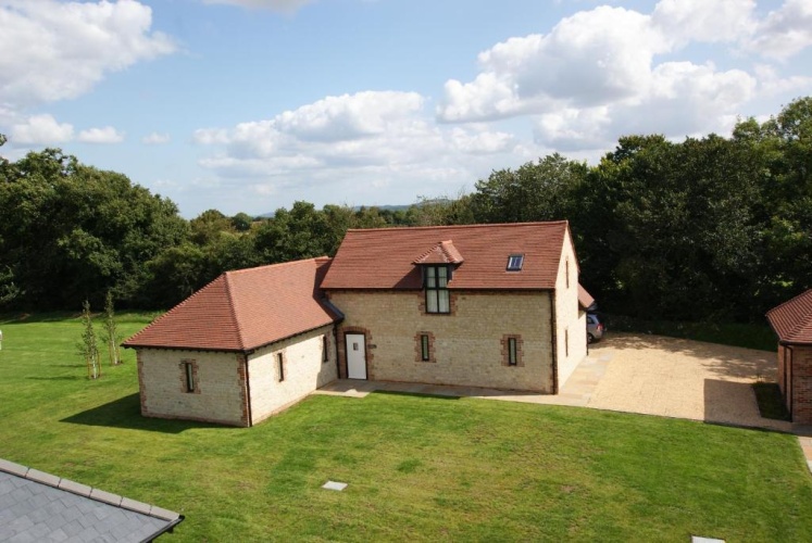 3 Bedrooms Cottage