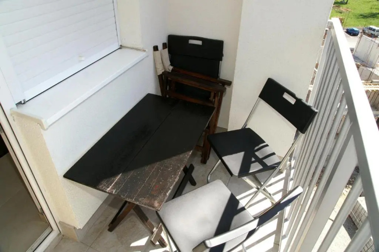 Apartment Max