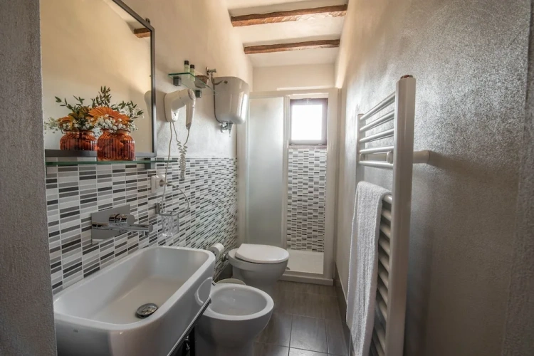 3 Bedrooms Apartment