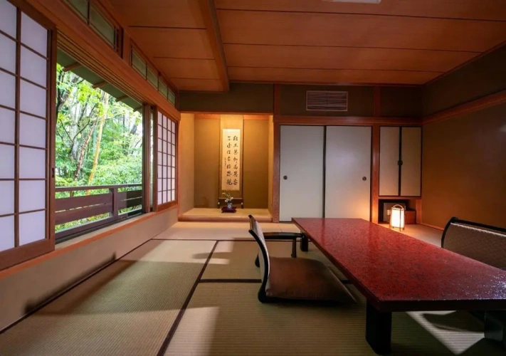 With Private Hot Spring room