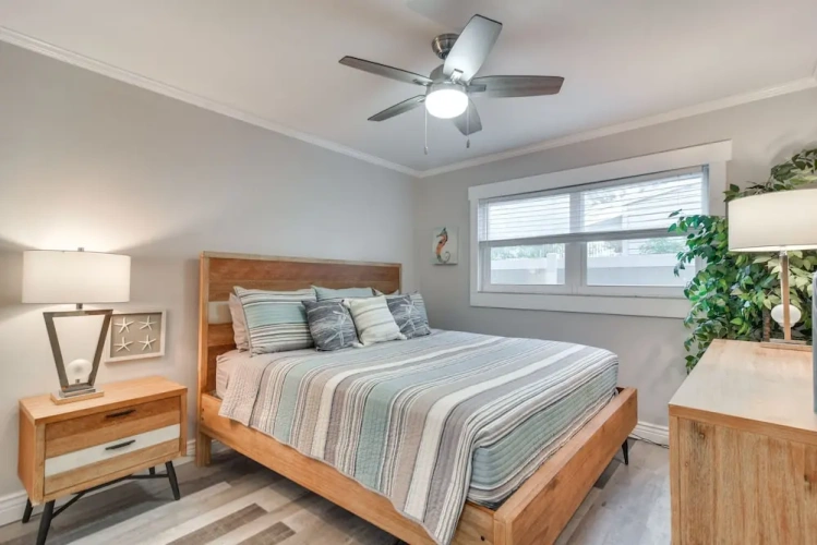 2 Bedrooms Apartment