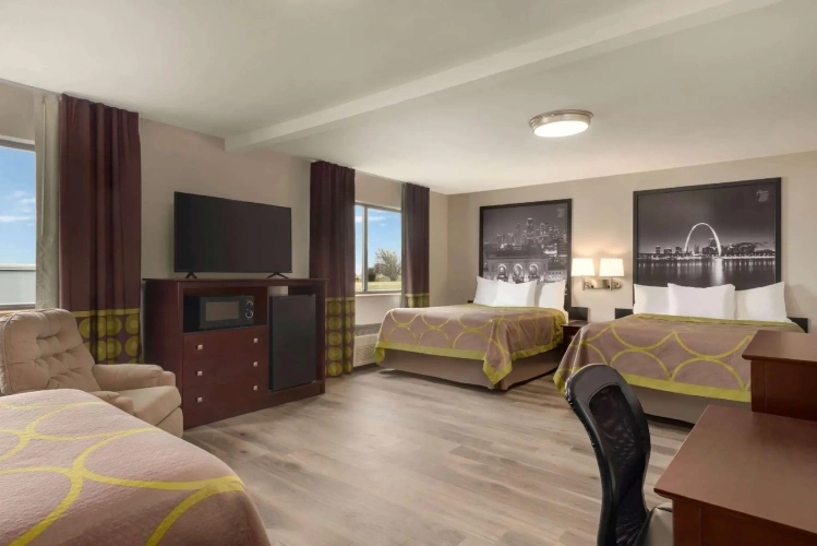 Sextuple Suite