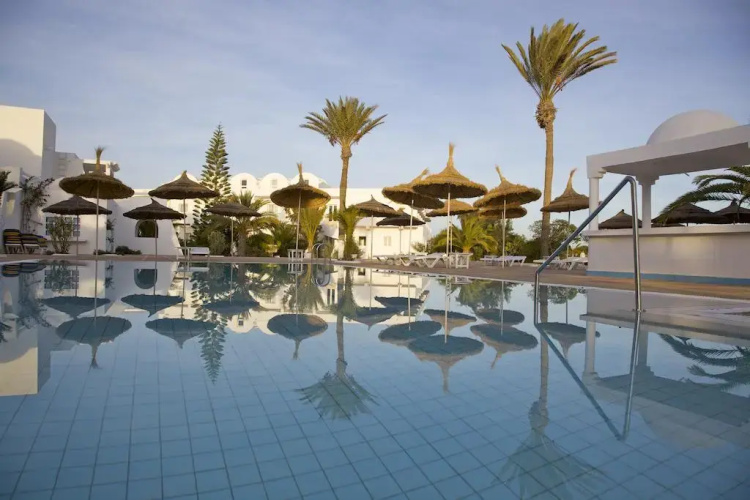 Cesar Thalasso & Conventions--UK