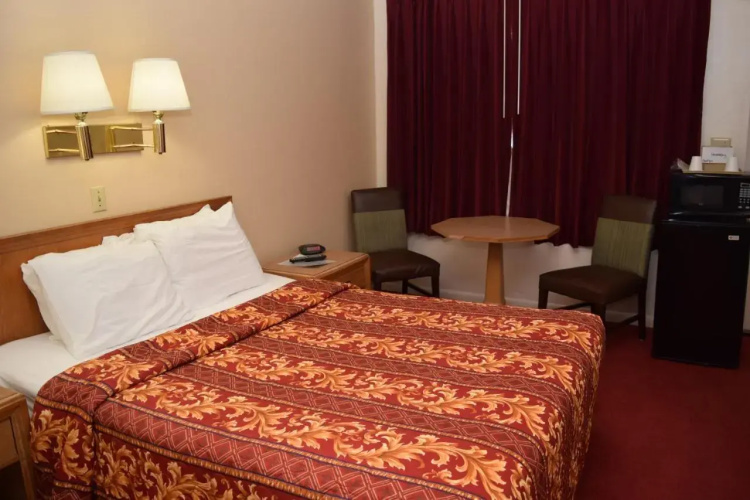 Days Inn Oswego