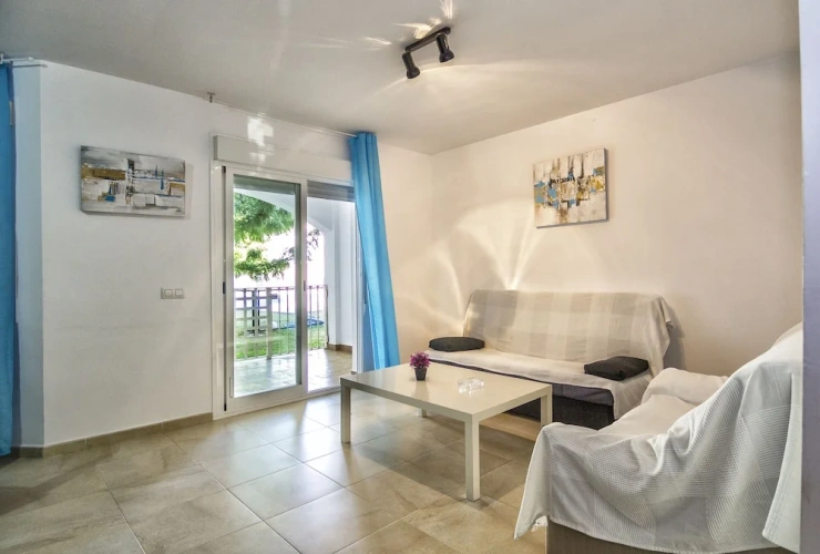 3 Bedrooms Apartment