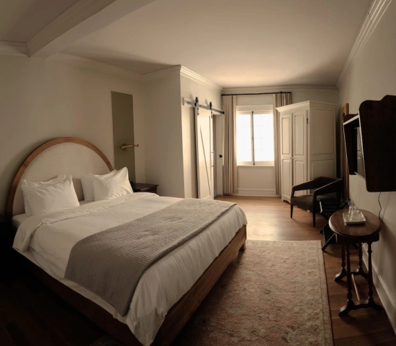 Deluxe room with lake view