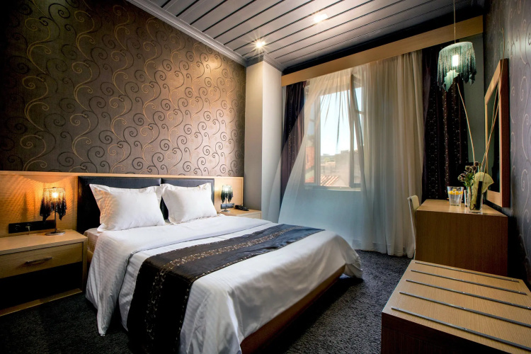 Aion Luxury Hotel