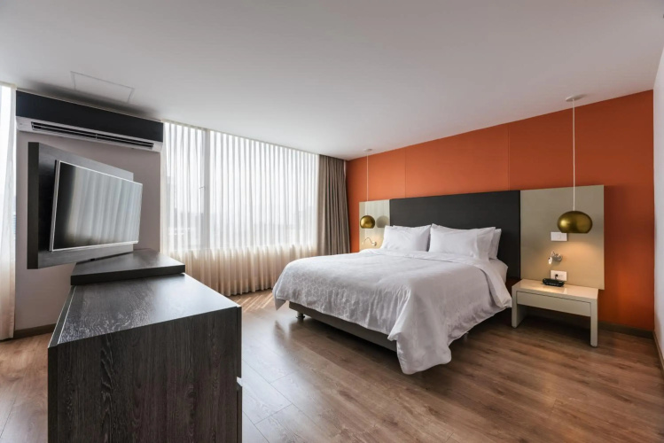 Holiday Inn Express & Suites Medellin