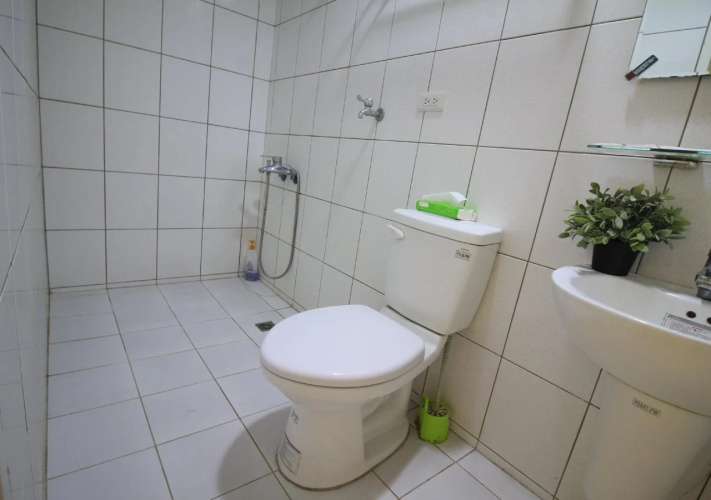 Fengjia No 5 Hostel