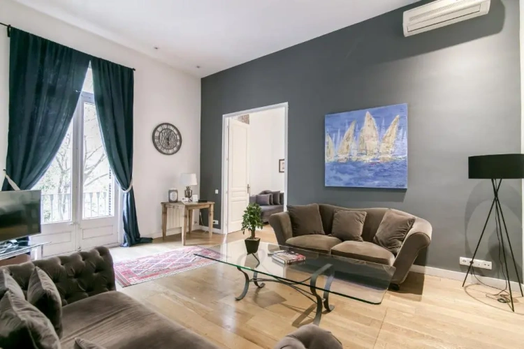 2 Bedrooms Deluxe Apartment