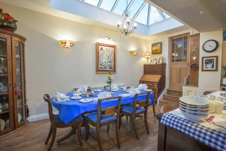 Albany House Bed And Breakfast