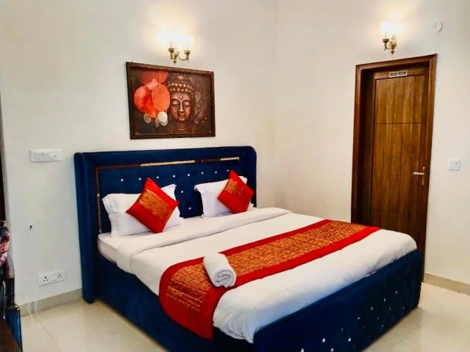 2 Bedrooms Apartment