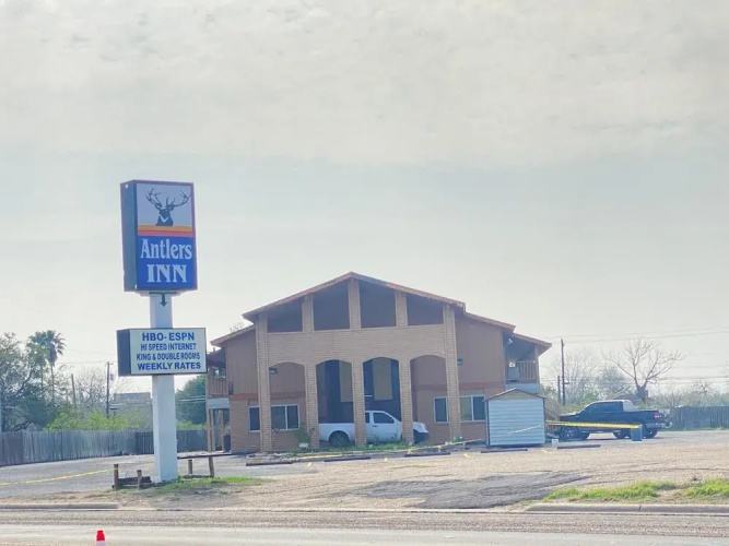 Antler's Inn Motel