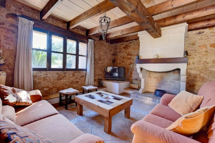 Villa - 4 Bedrooms with Pool - 107803