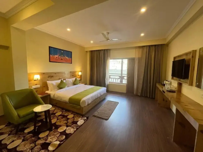 Crown Himalaya Hotel