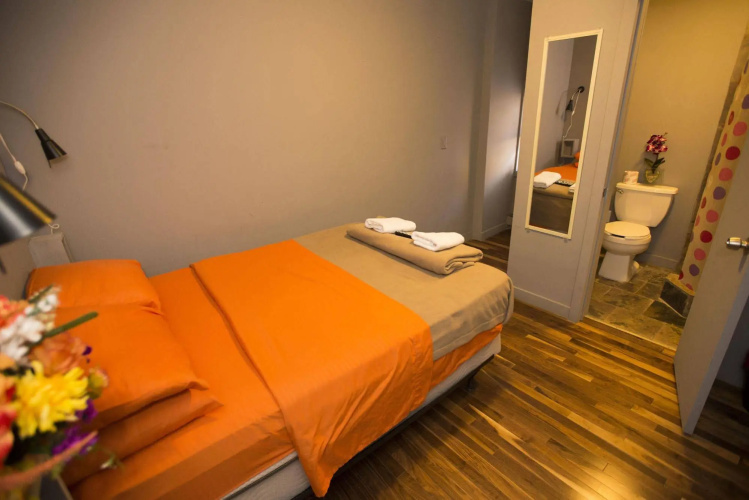Explore Hotel & Hostel