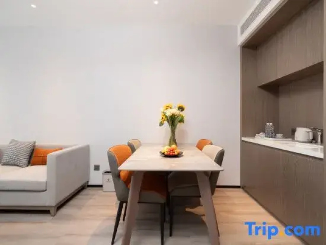 Rezen Select Hotel