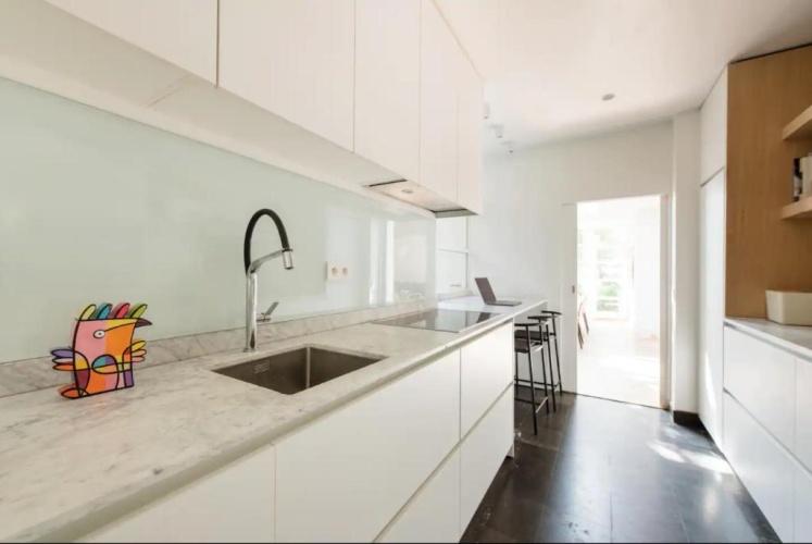 4 Bedrooms Cottage