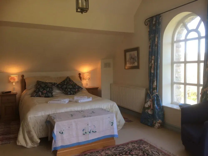 Alltybrain Farm Cottages and B&B