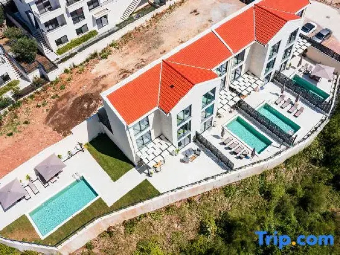 Orange Tree Pool Villas - Sea View and Private Pool