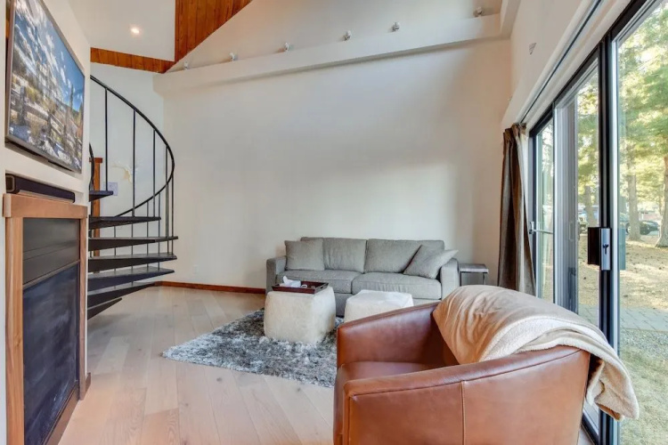 Tahoe Keys Contemporary
