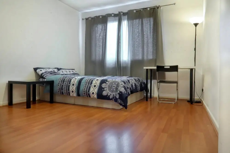 Brick Lane Deluxe Guest Room